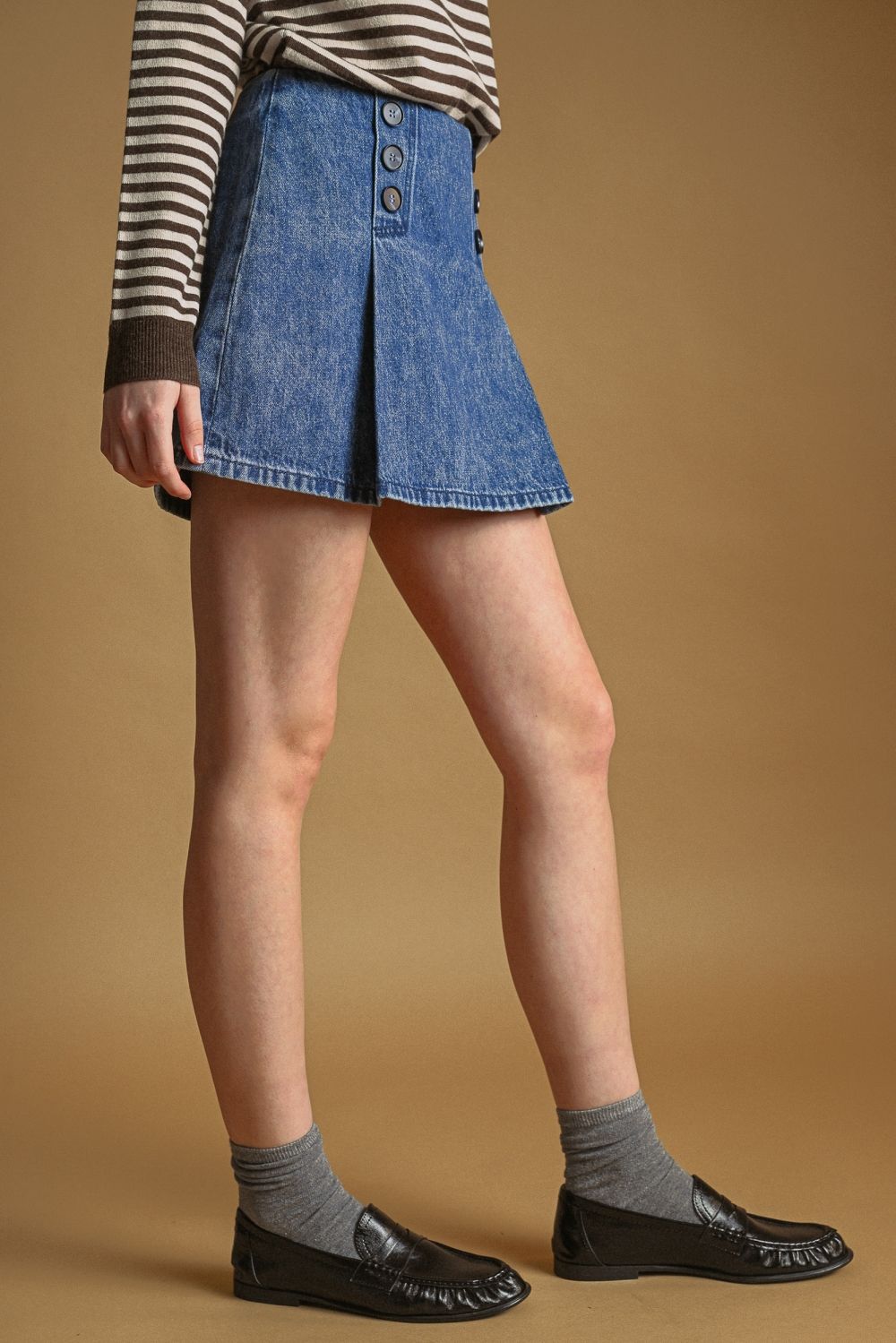 Falda Buttons