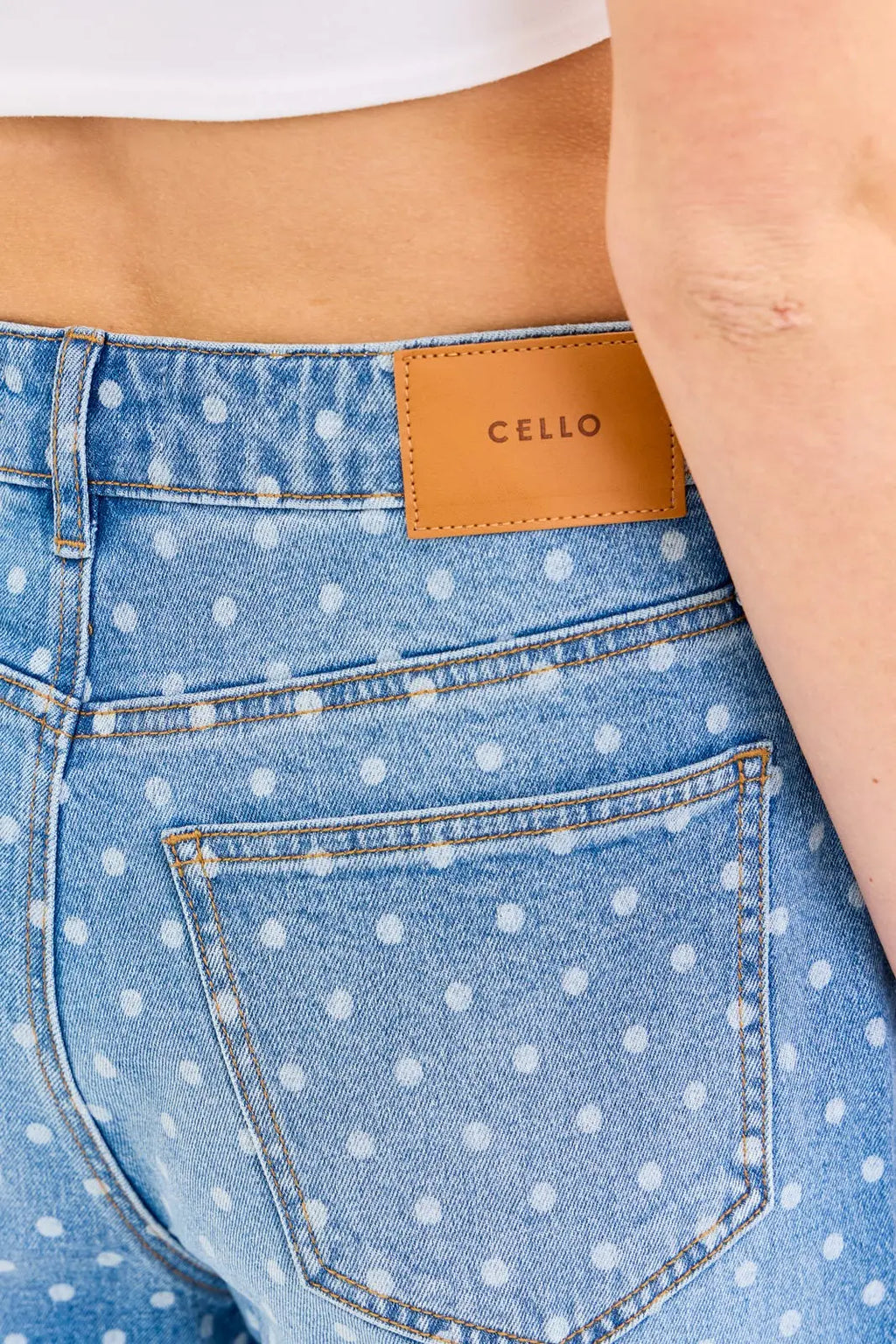 Jeans Polka Cello